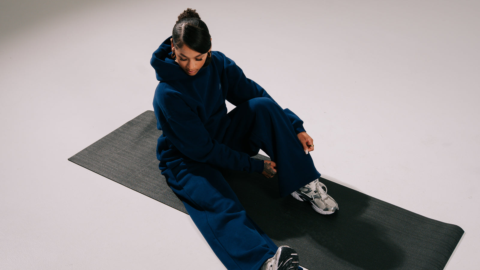 Staple Pant - Dark Indigo product media