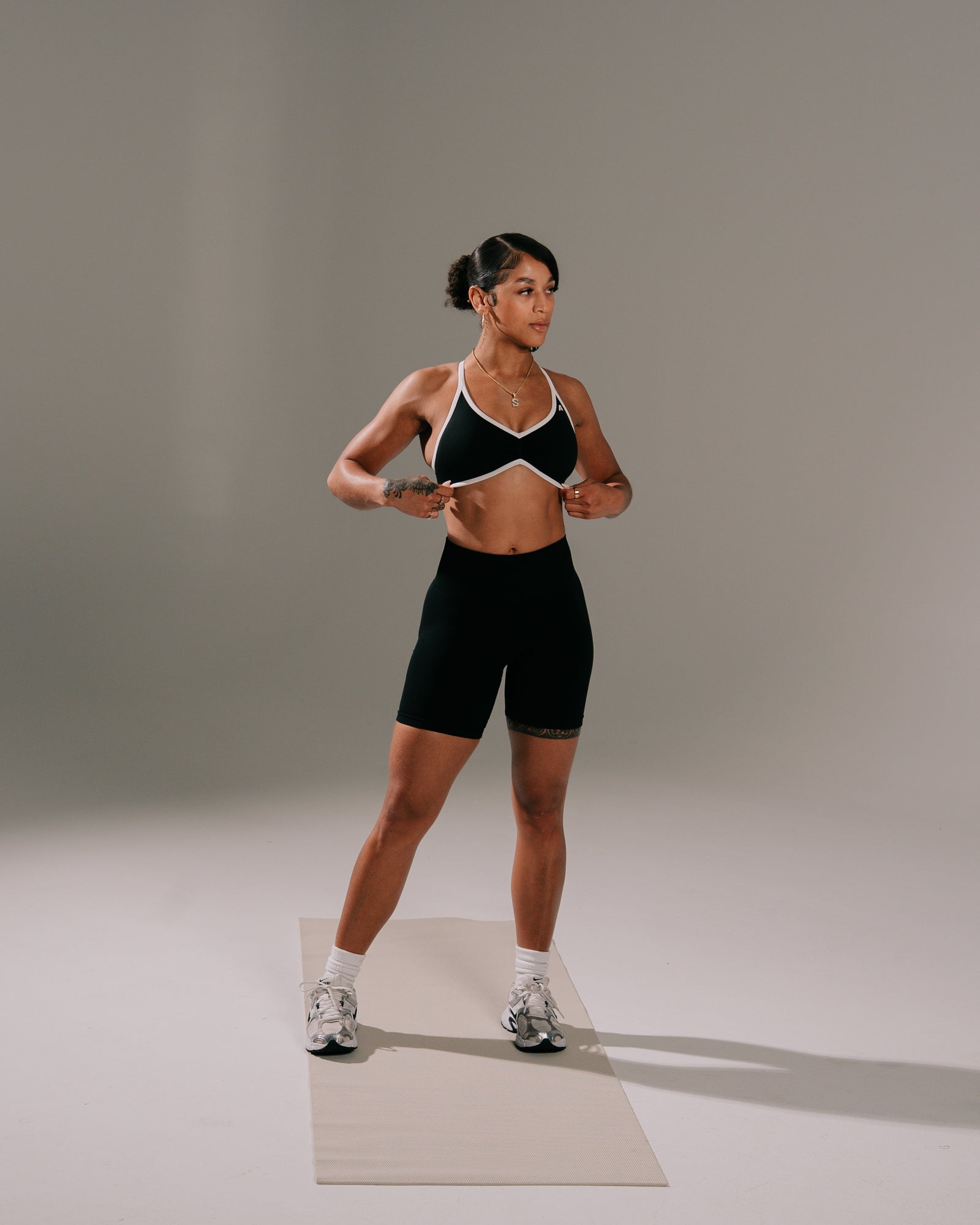 Sandy Bra - Black Contrast product media