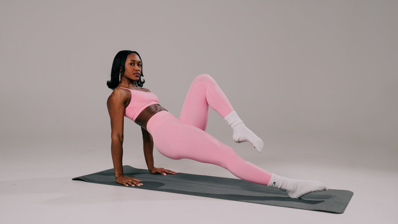 Pump Mid Rise Legging - Mocha product media