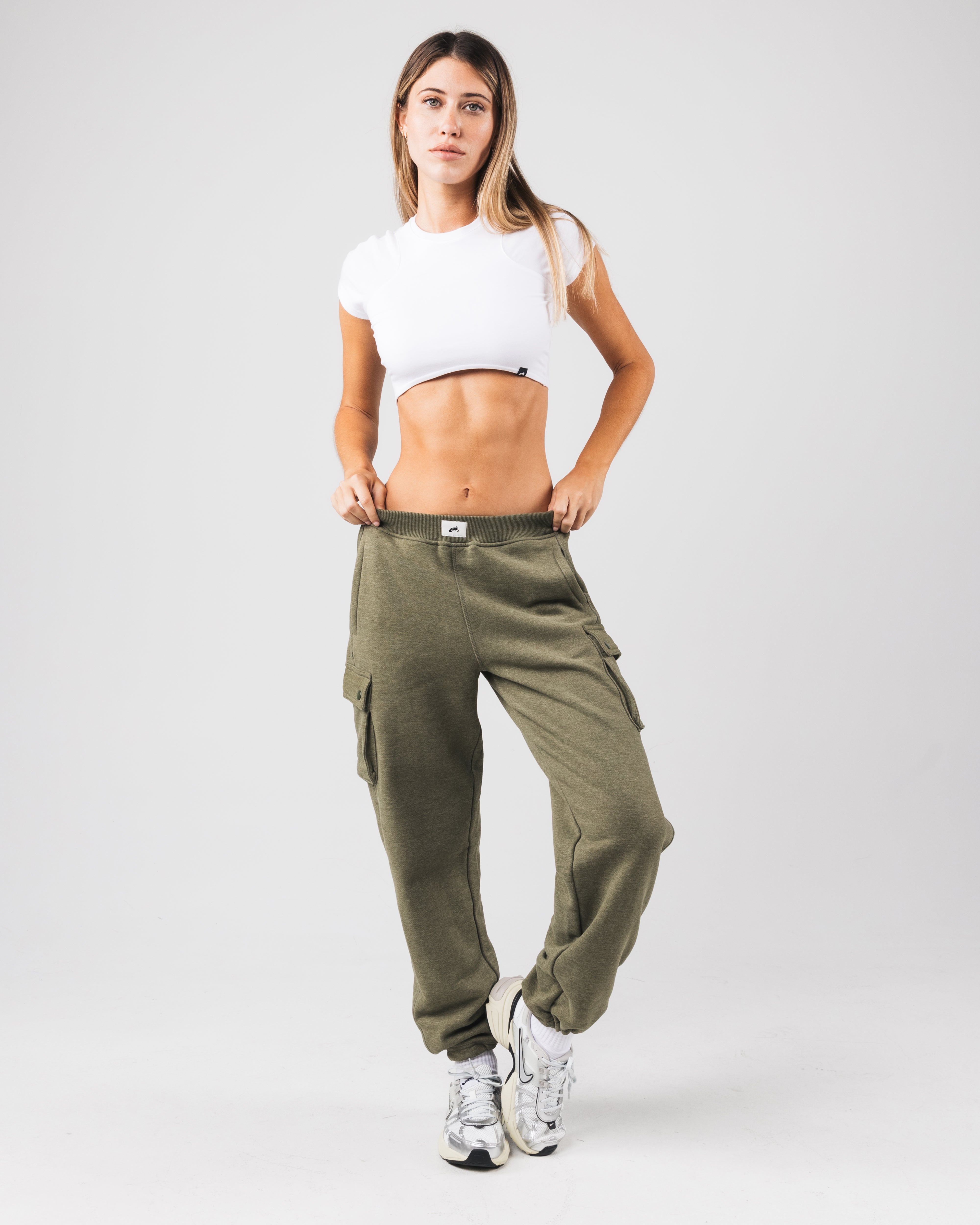 on Trek Pants レディース Women's Trek Pants | Black | On United States