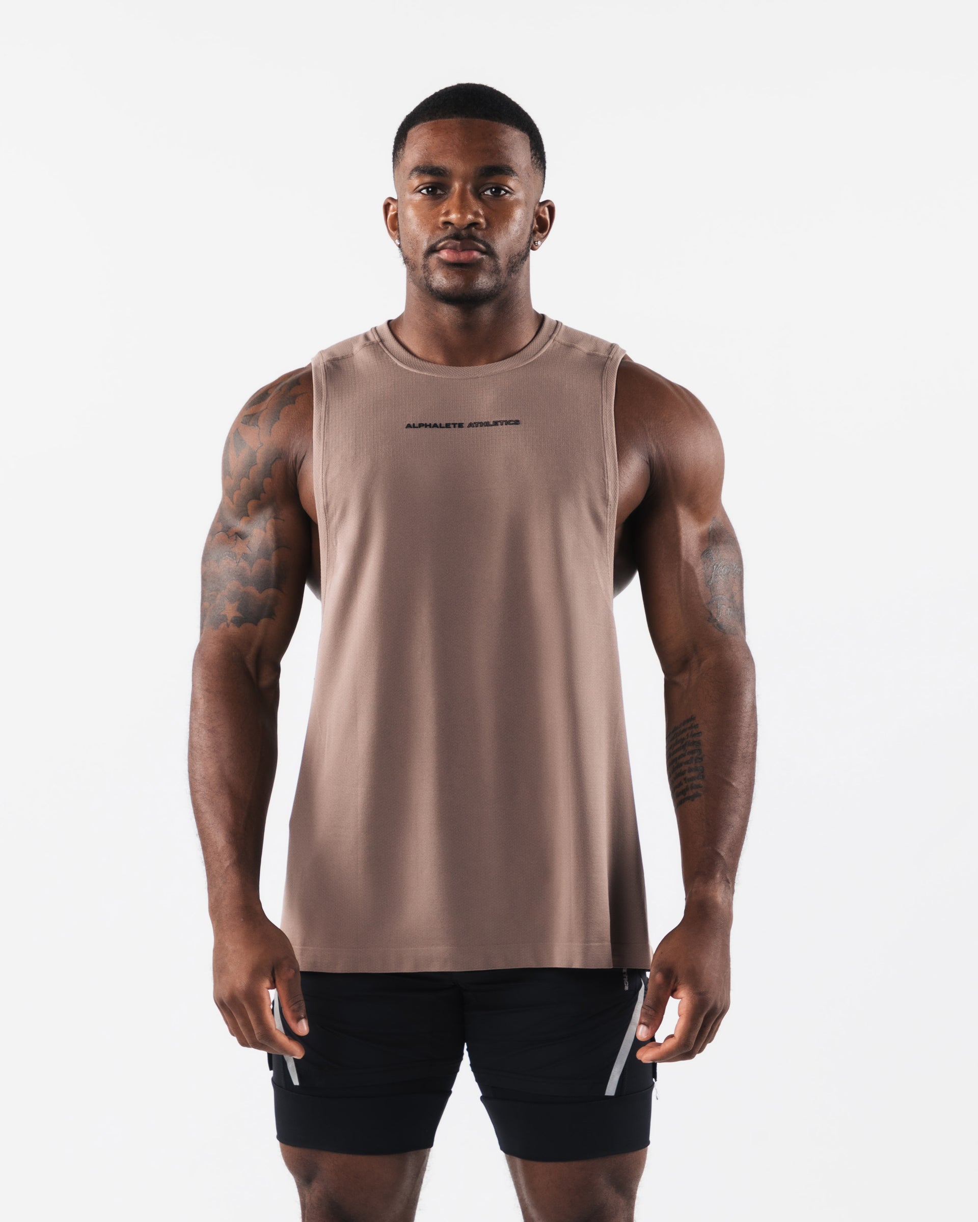 Alphalete - Men's Premium Stepped Hem Tank Top (AA1-MPSHT-MSG101