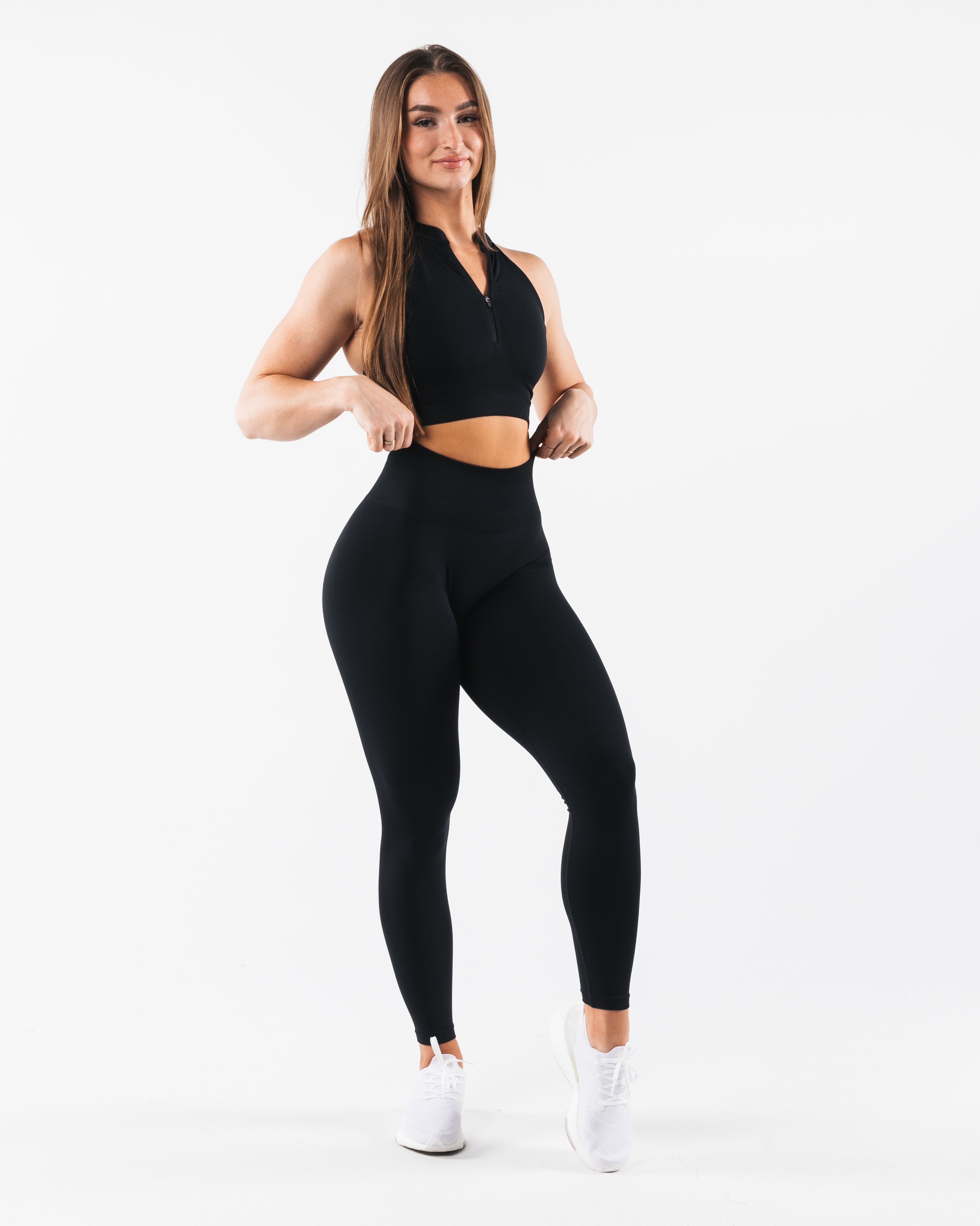Amplify Gravity Ultra-High Rise Legging - Black – Alphalete Athletics
