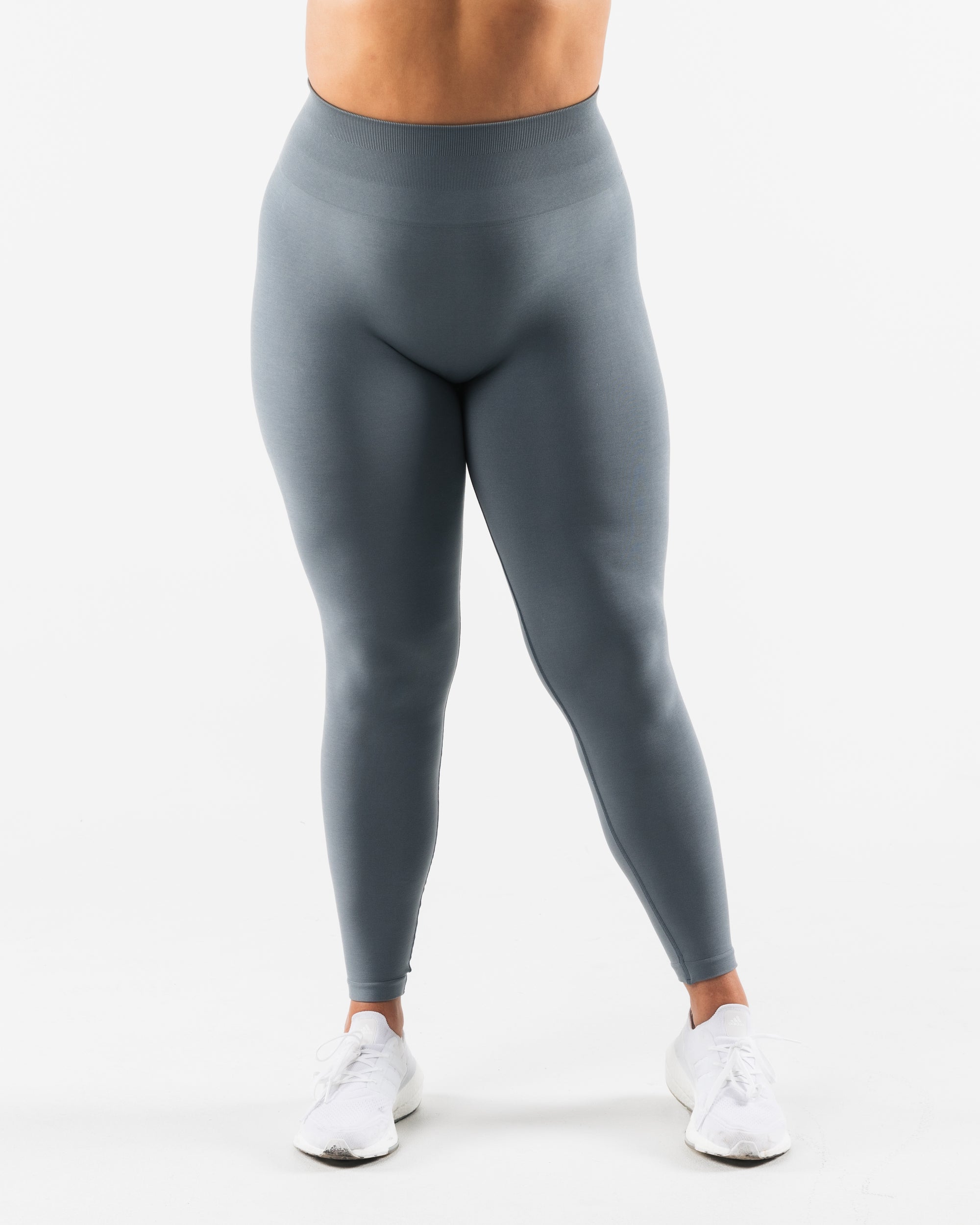 Alphalete outlets amplify Leggings bundle for Brianna Roller