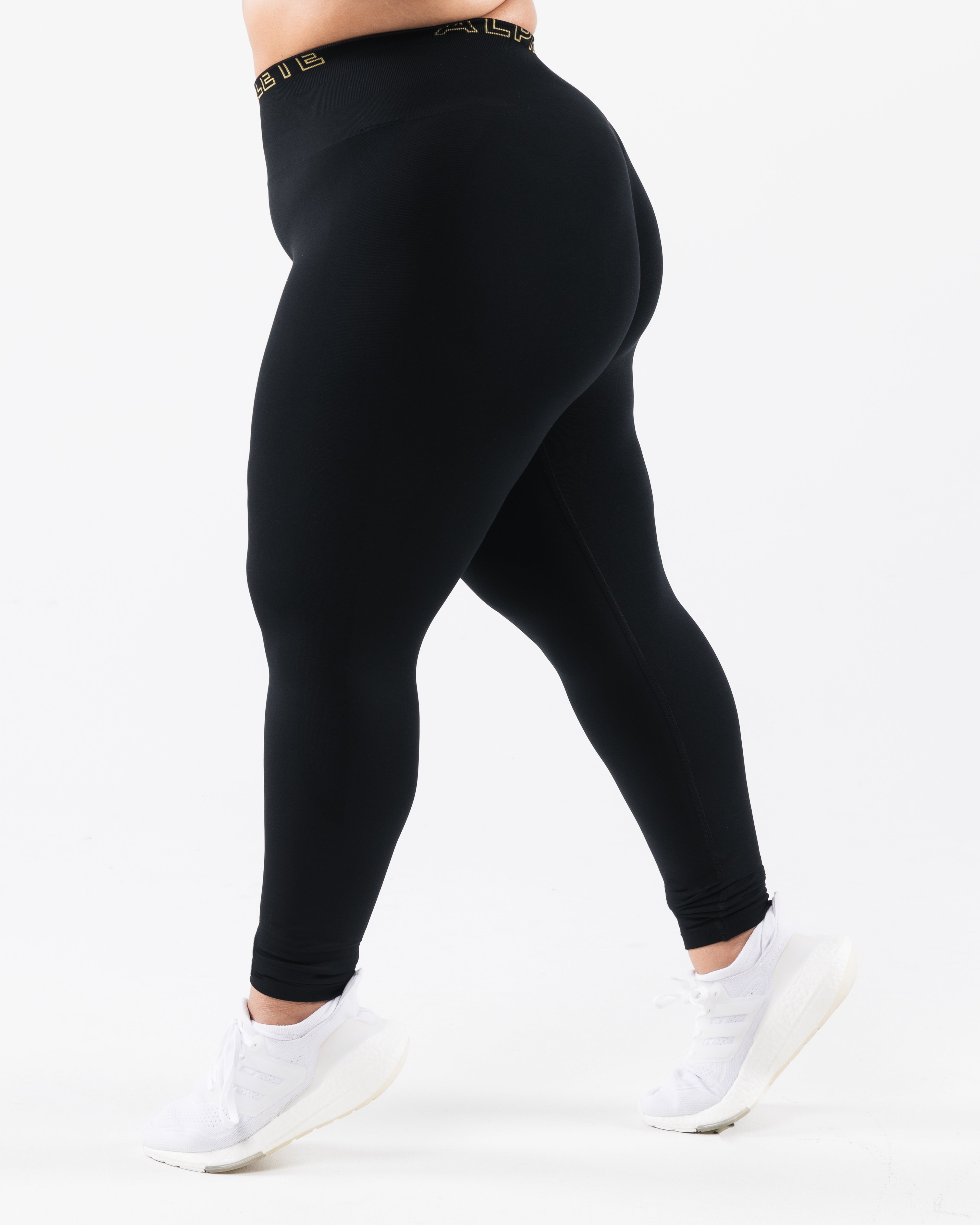 Amplify Gravity Legging - Black SE – Alphalete Athletics