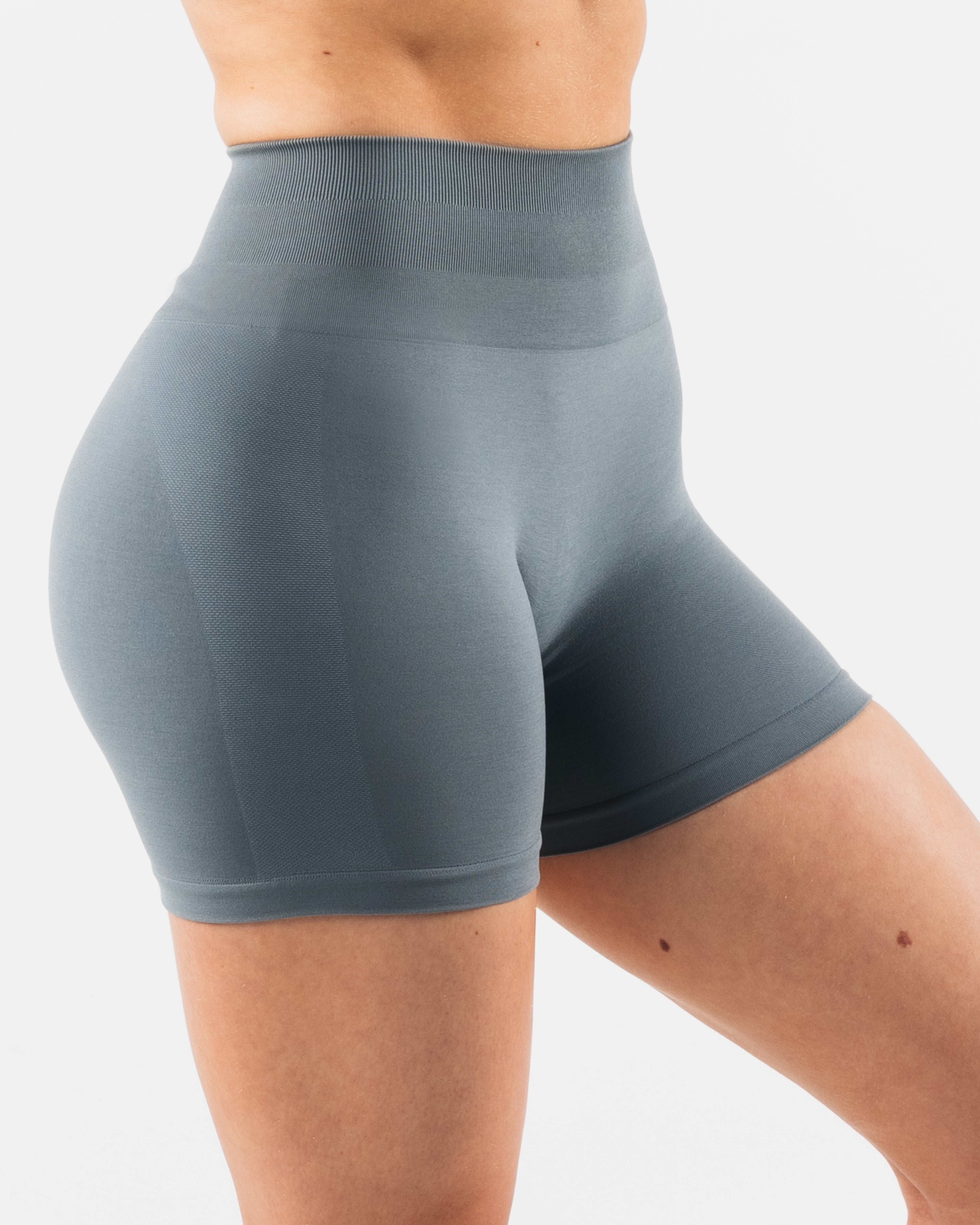 Amplify Gravity Ultra-High Rise Short - Ride – Alphalete Athletics