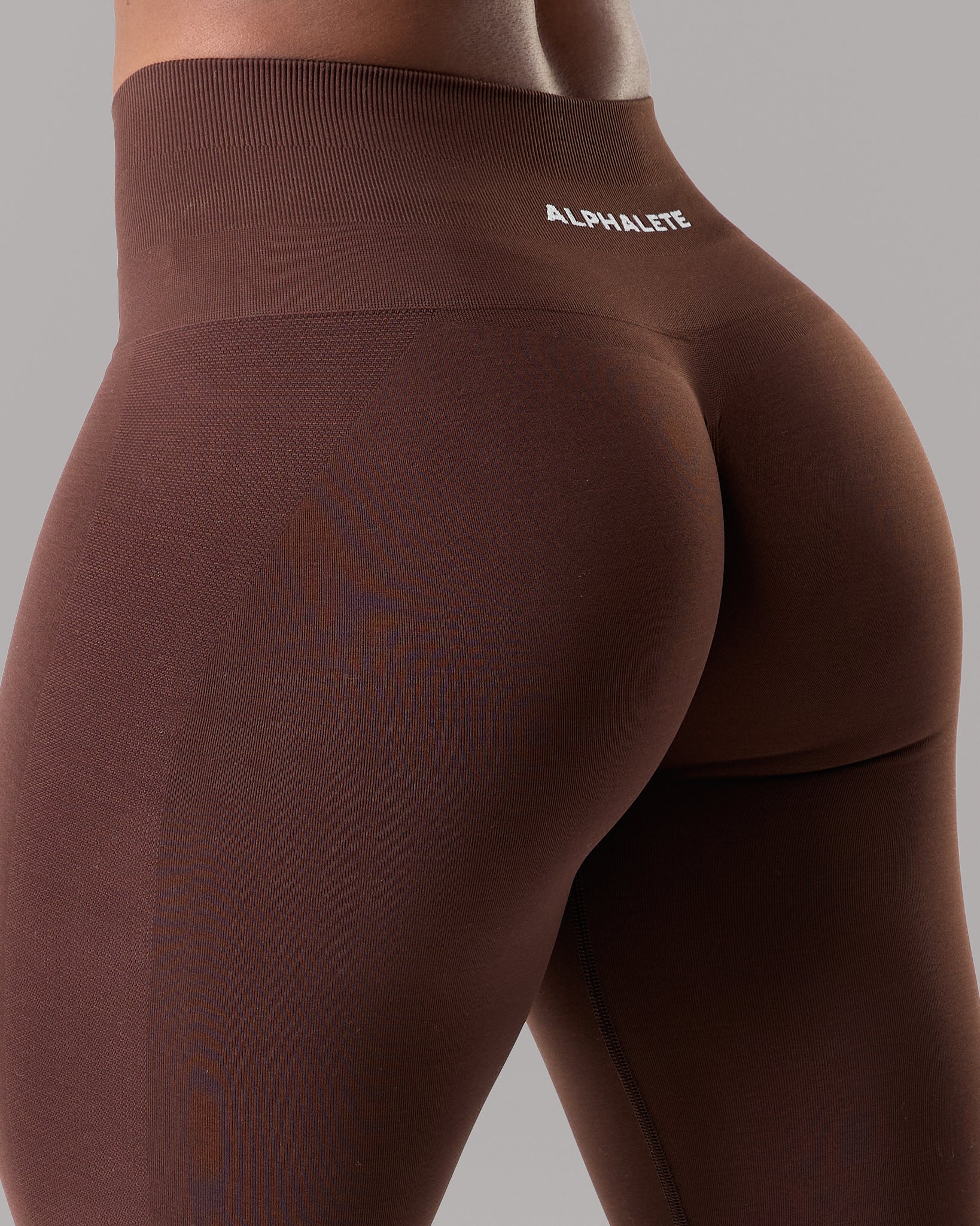 Amplify Mid Rise Legging - Espresso – Alphalete Athletics