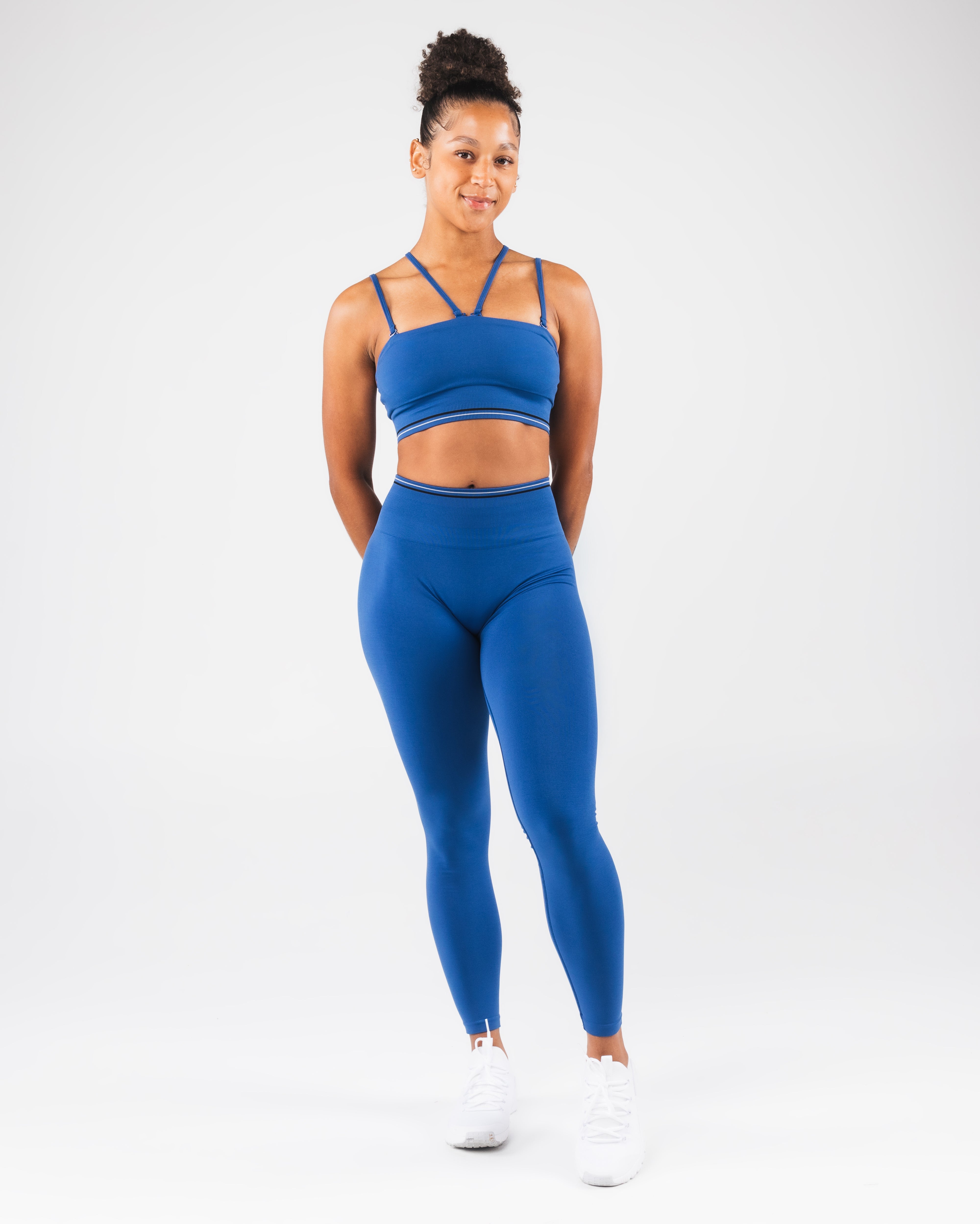 Amplify Mid Rise Legging - Reign – Alphalete Athletics