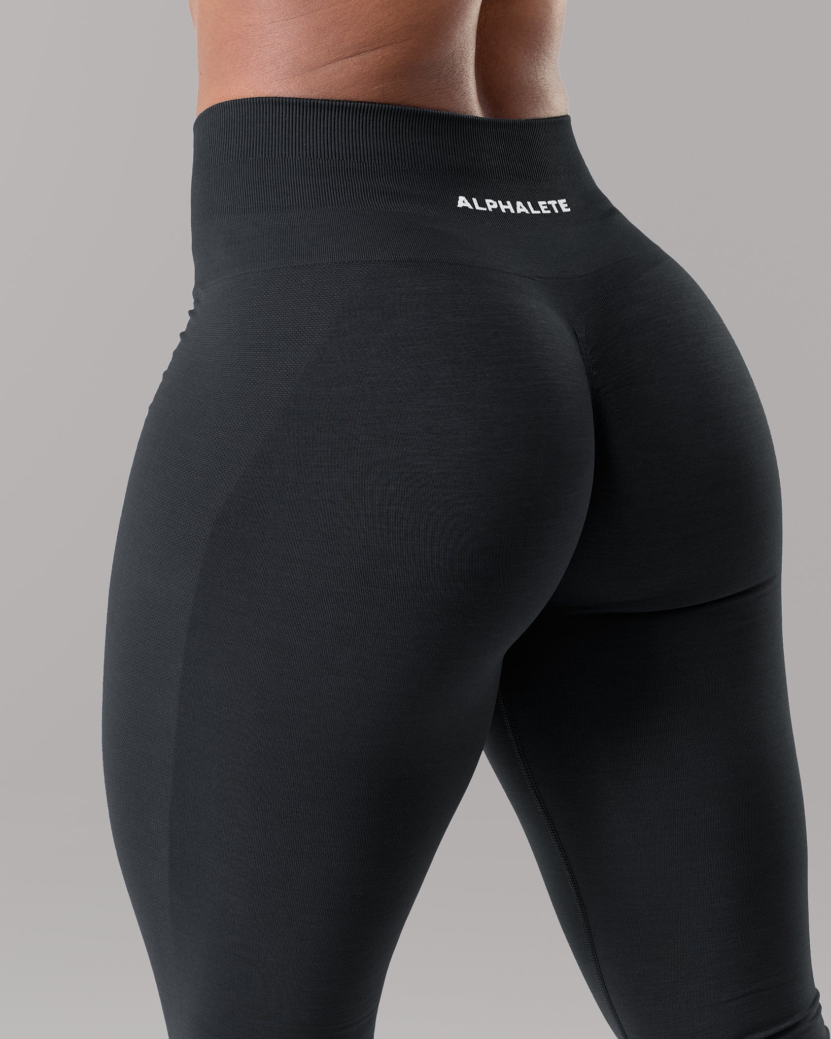 Amplify Ultra-High Rise Legging - Black – Alphalete Athletics