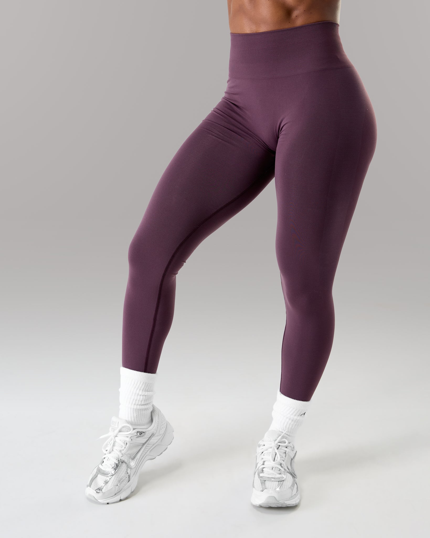 ALPHALETE AMPLIFIES レギンス Amplify Ultra-High Rise Legging - Black – Alphalete Athletics