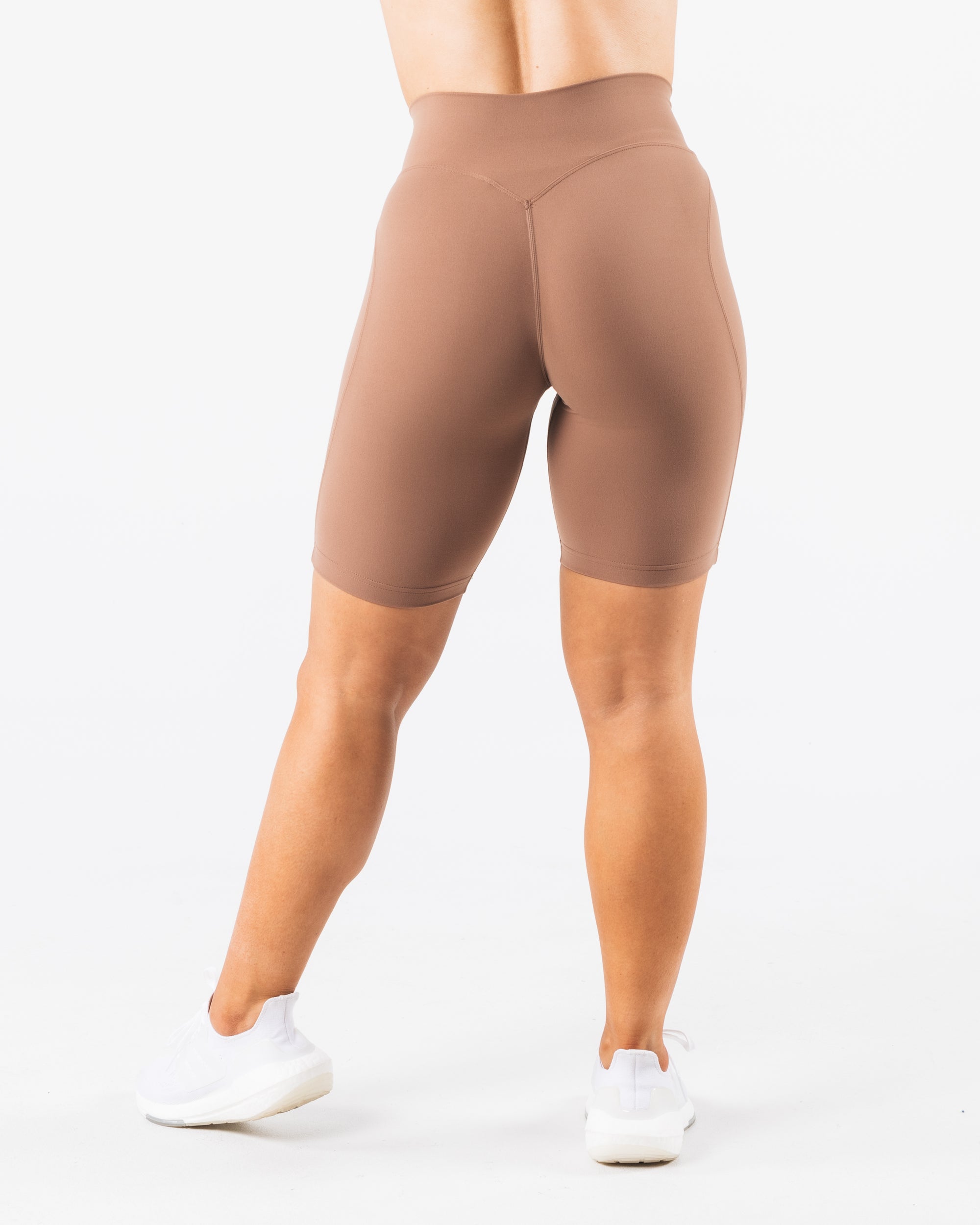 Aura Short 9 - Oak – Alphalete Athletics