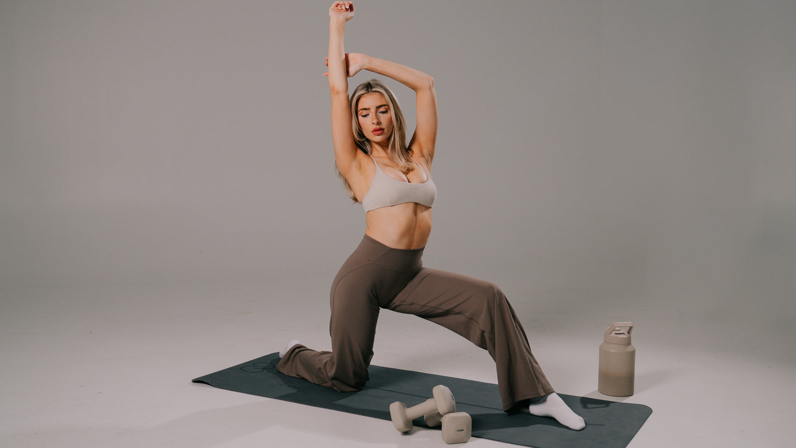 Aura Axis Bra - Wheat product media