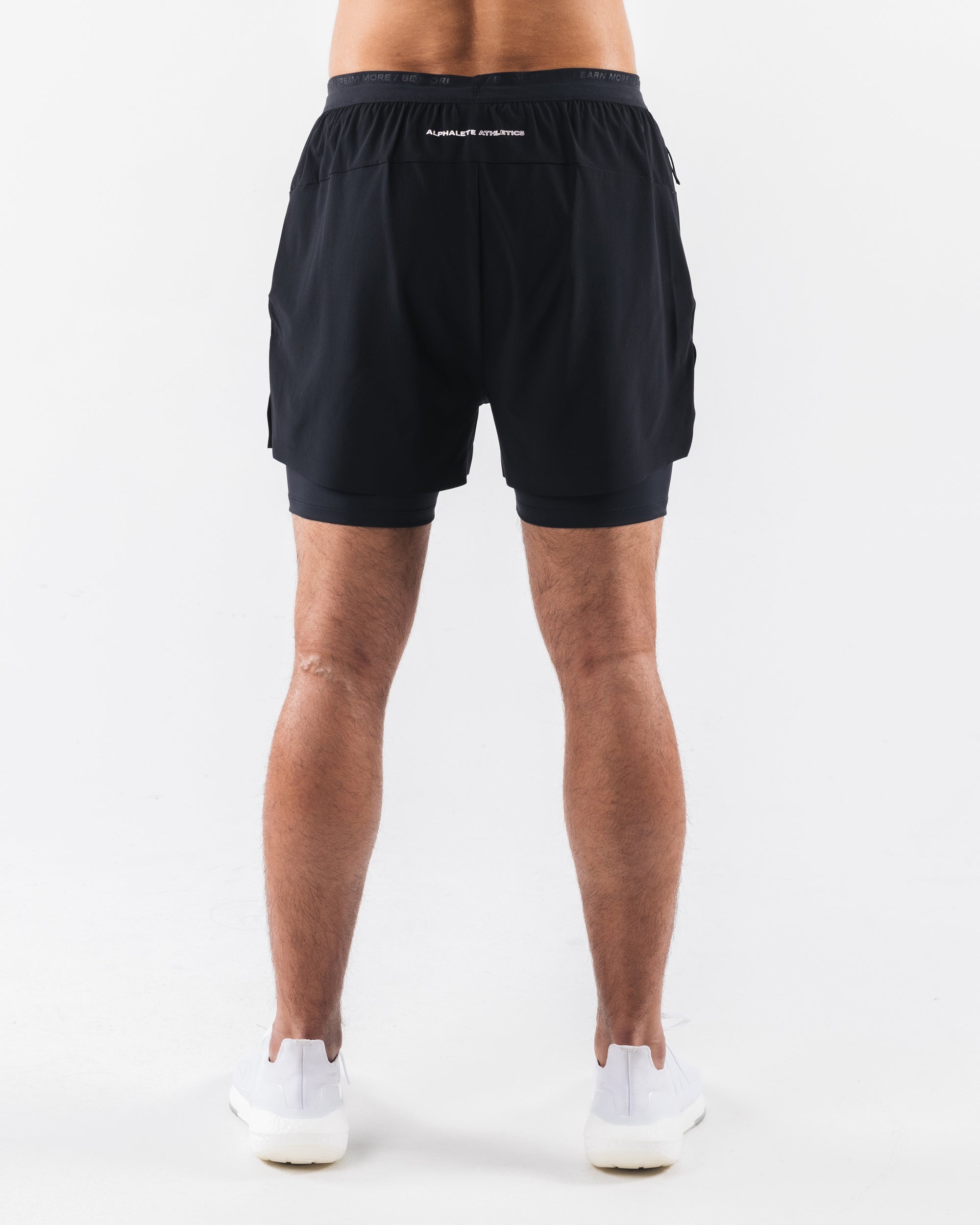 Elite Swift Short 5 - Black / White – Alphalete Athletics