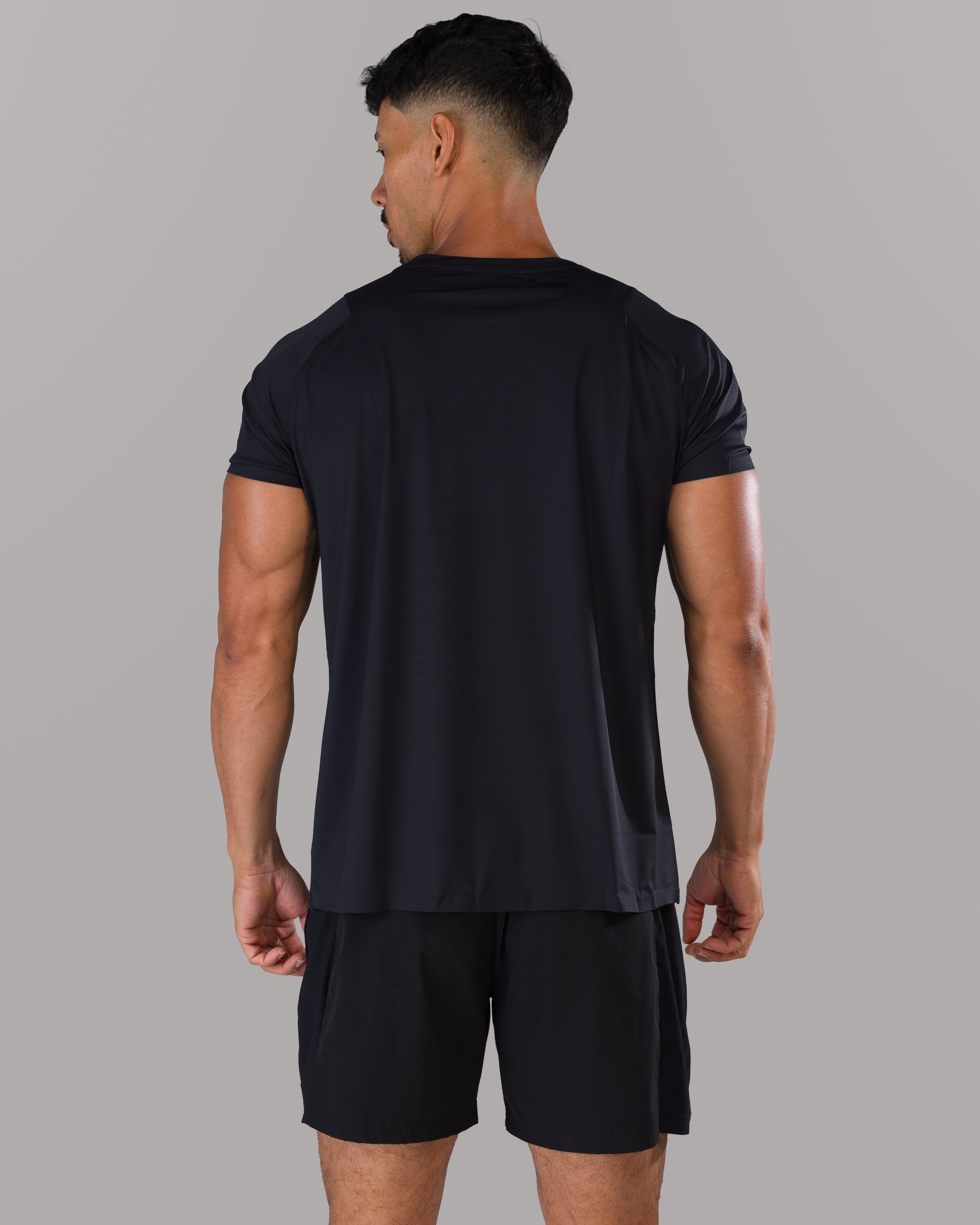 Proflex Tee - Black – Alphalete Athletics