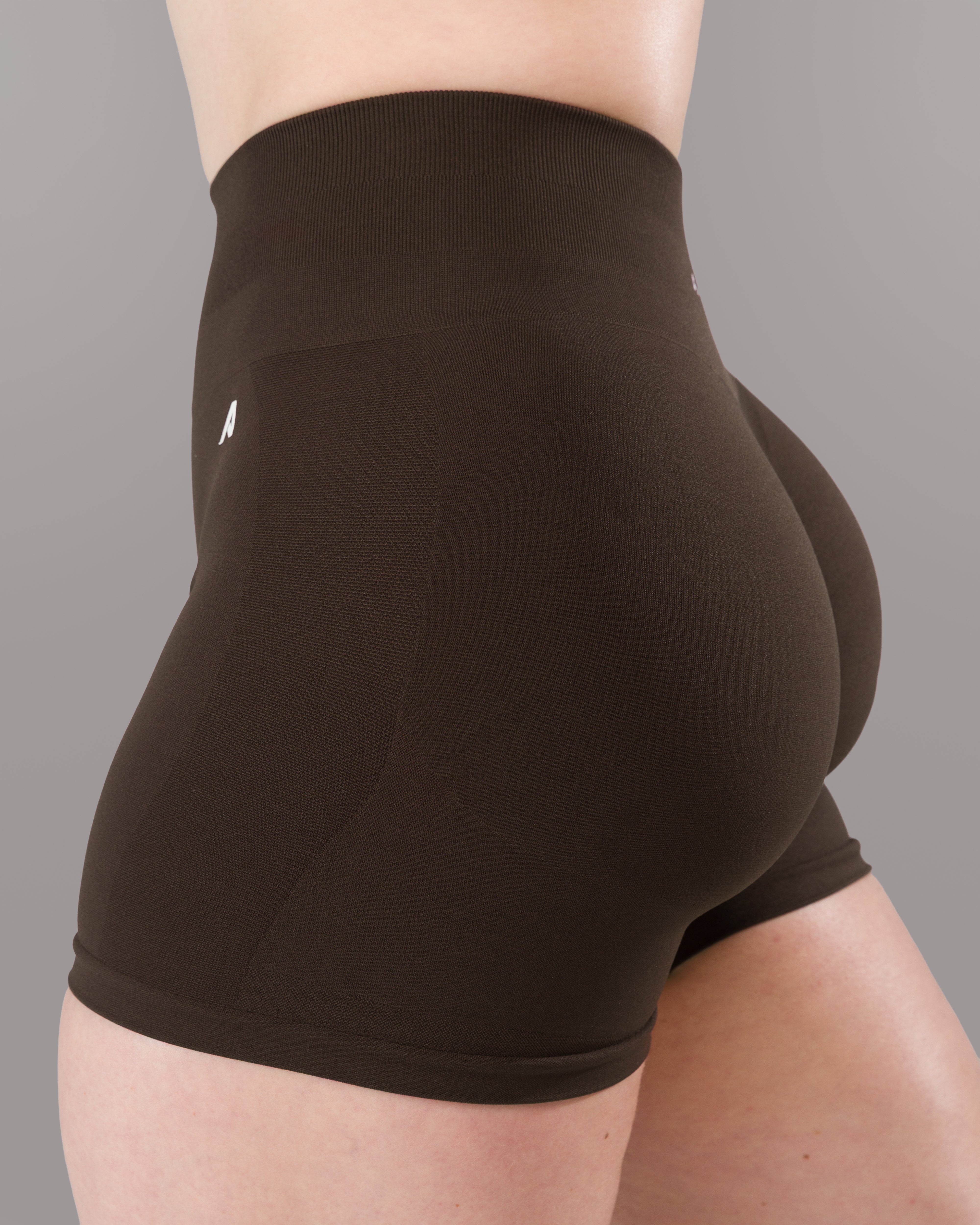Pump Mid Rise Short - Espresso – Alphalete Athletics