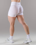 Pump Mid Rise Short - White