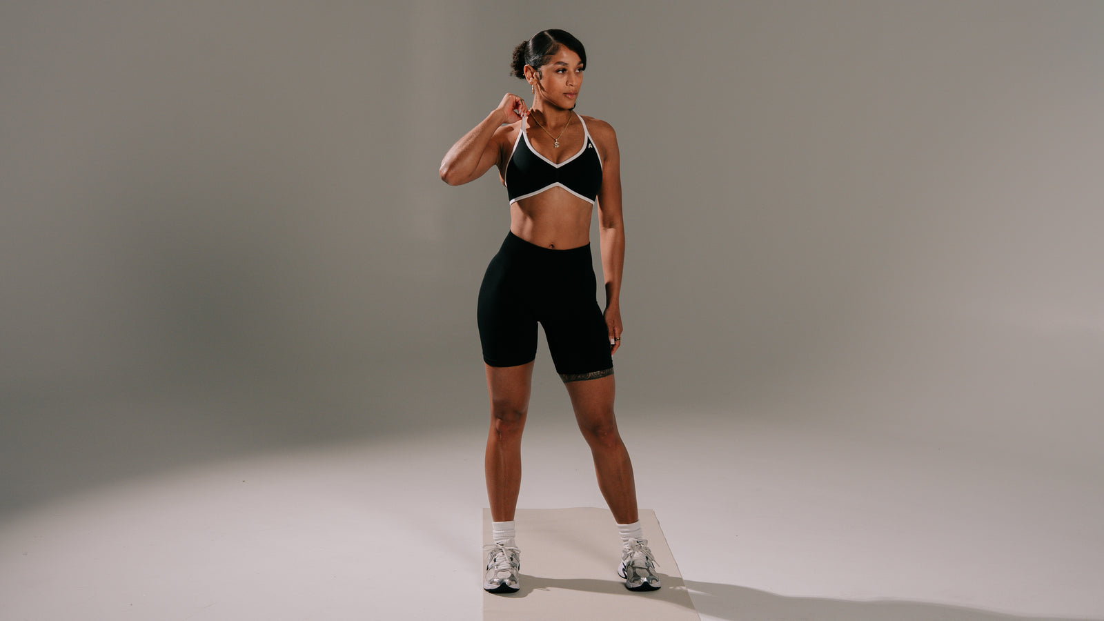 Sandy Bra - Black Contrast product media