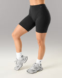 Parker Mid Rise Short - Black