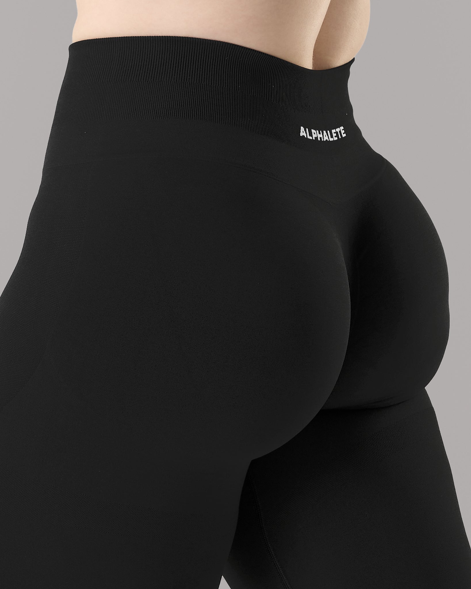 Pump Mid Rise Legging - Black – Alphalete Athletics