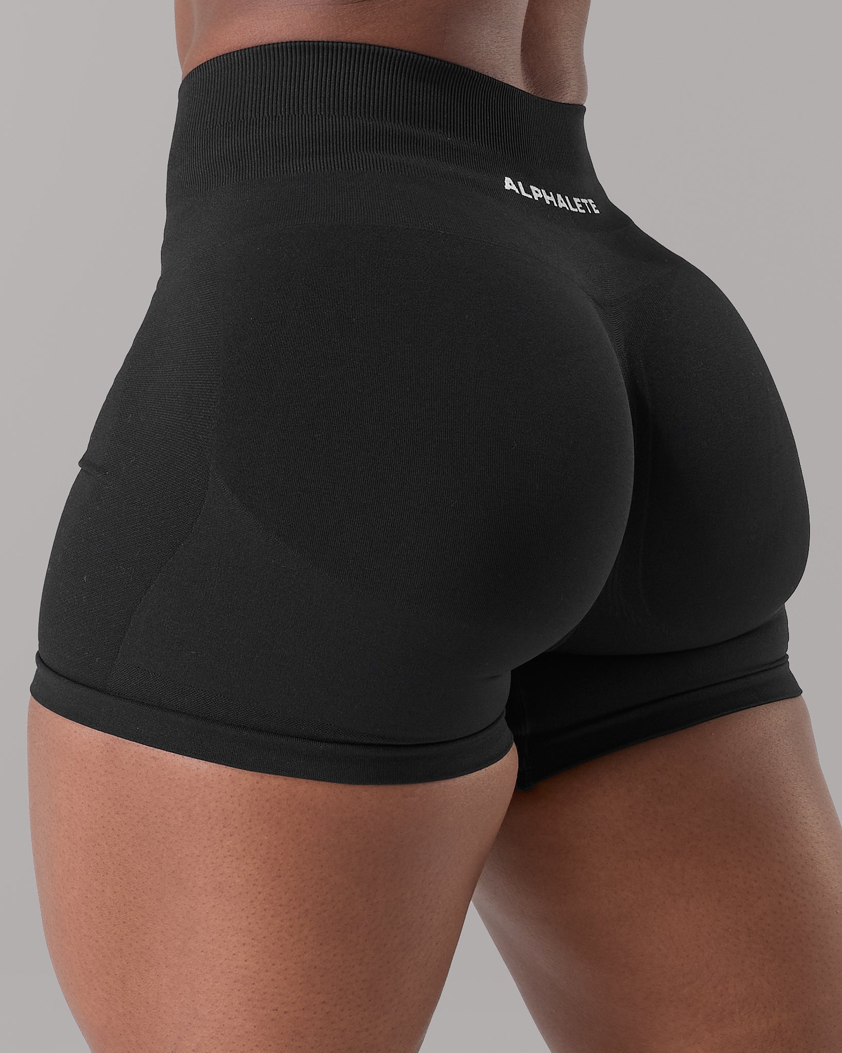 Pump Mid Rise Short - Black – Alphalete Athletics