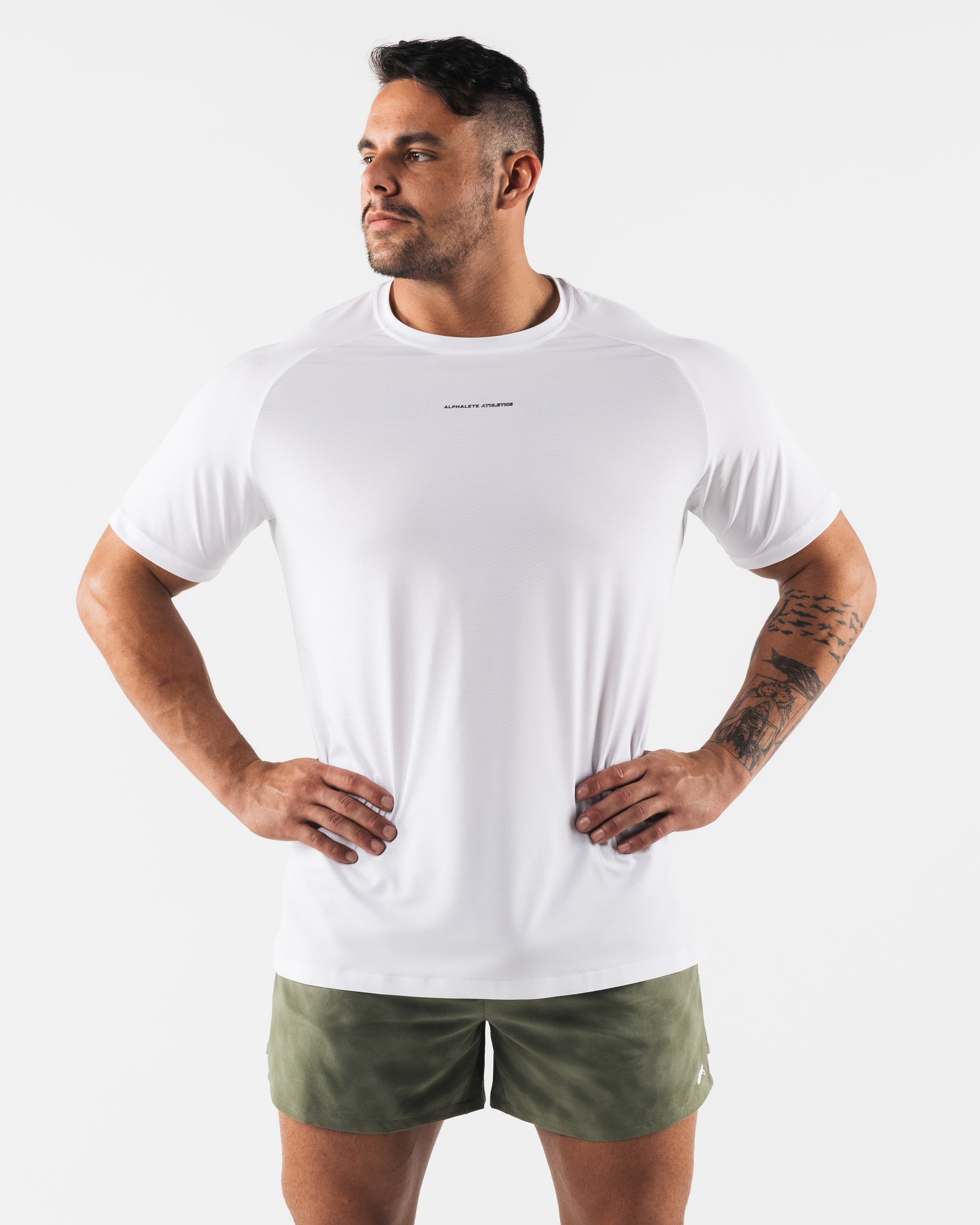 販売 alphalete t シャツ