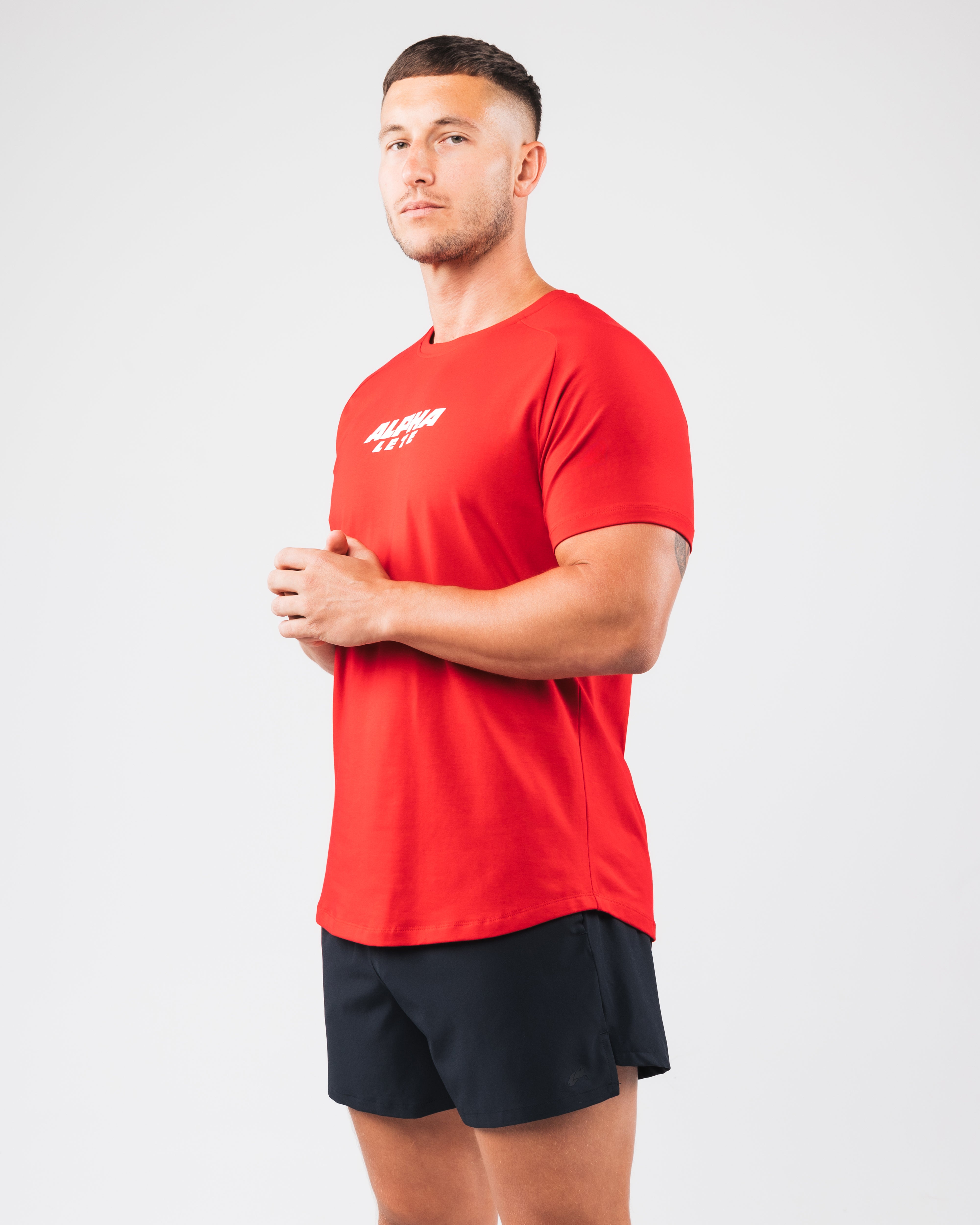 Force Core Tee - Carmine – Alphalete Athletics