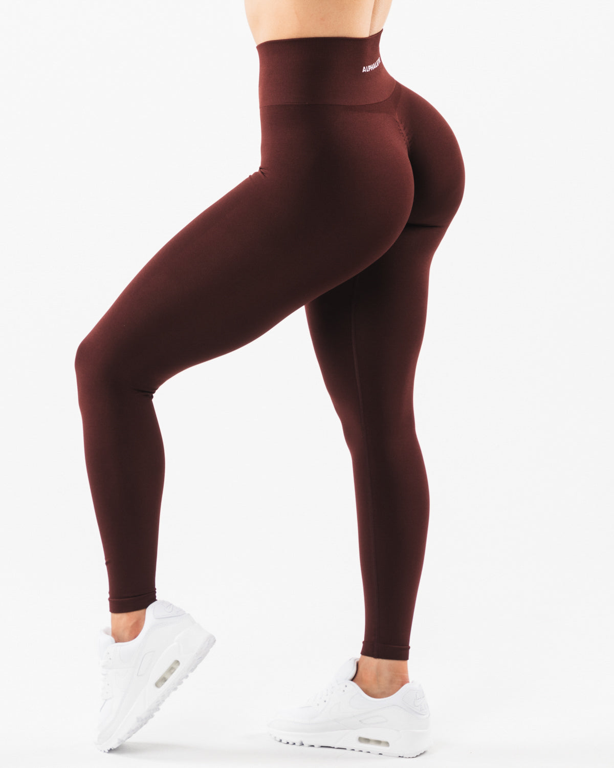 Amplify Ultra-High Rise Legging - Sangria – Alphalete Athletics